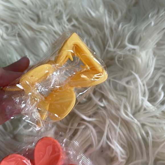 Trendy Y2K vibrant summer flower hair clip claw clip blue orange hair accessory - Picture 11 of 16